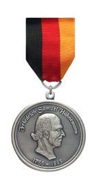 Медалью Самуэля Христиана Фридриха Ганеманна награждена компания ЭД Медицин
